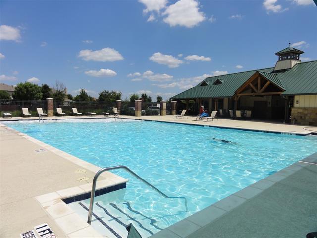 Building Photo - 10801 Sexton Dr