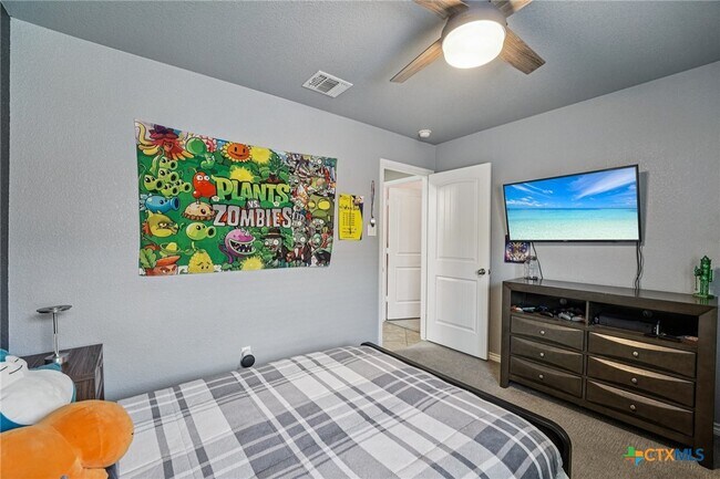 Building Photo - 3303 Vineyard Trail