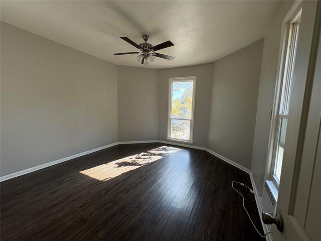 Building Photo - 715 W Day St