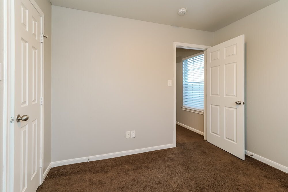 Building Photo - 4939 N Cancun Dr