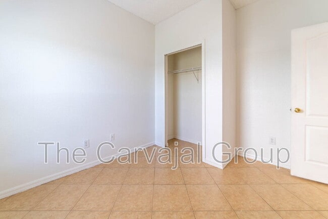 Building Photo - 4434 Waterside Pointe Cir