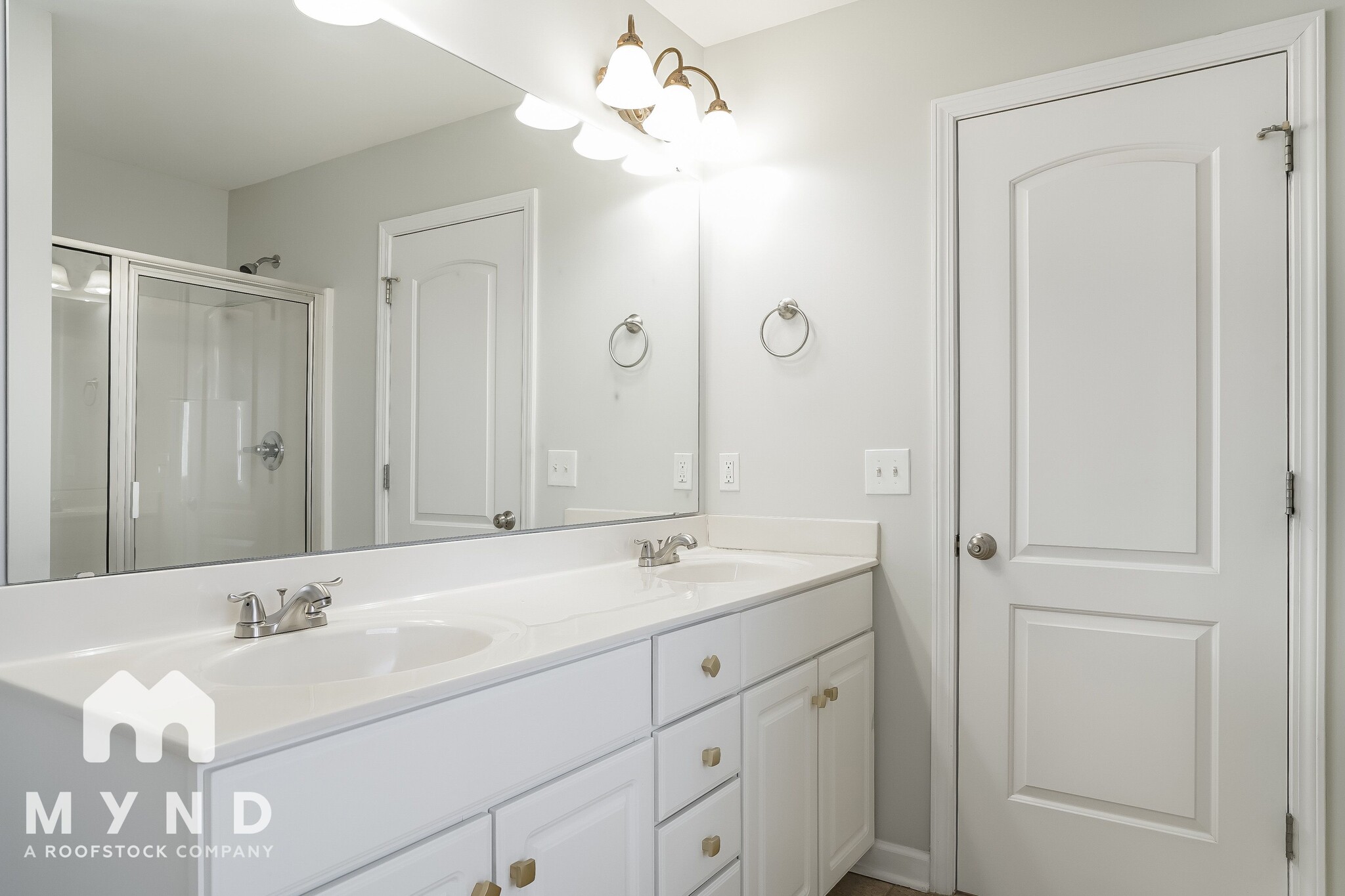 Building Photo - 40 Pinewinds Ct