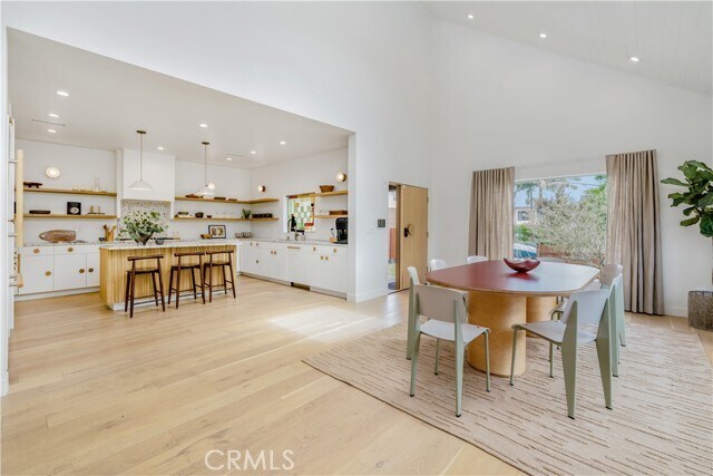 Building Photo - 2240 Ewing St