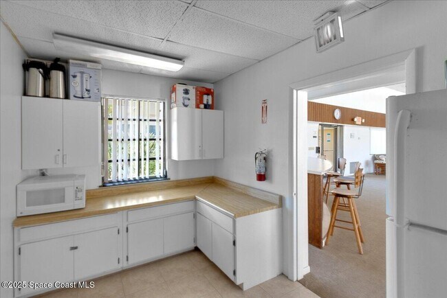 Building Photo - 2700 N Hwy A1A