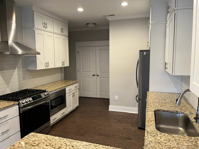 Building Photo - 111 Ellis Ln