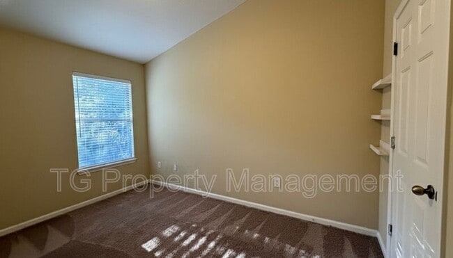 Building Photo - 13492 Sunstone St