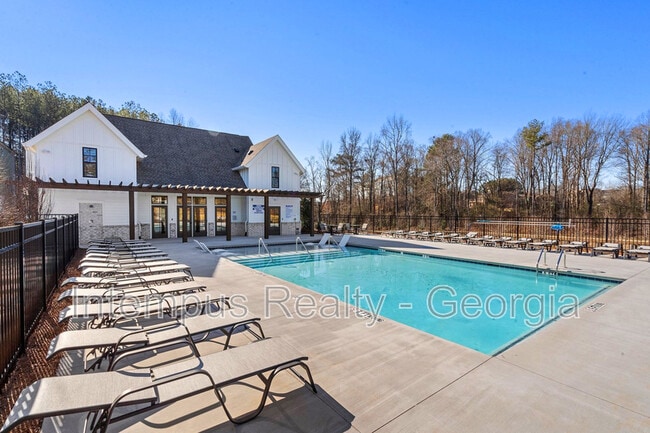 Building Photo - 102 Pinecone Pkwy