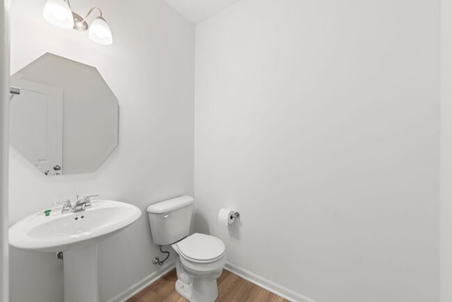 Building Photo - 4326 Chelsea Mnr Cir