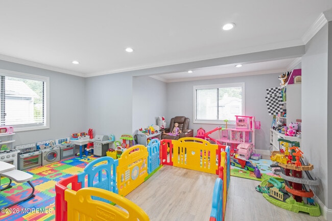 Building Photo - 70 Overlook Dr