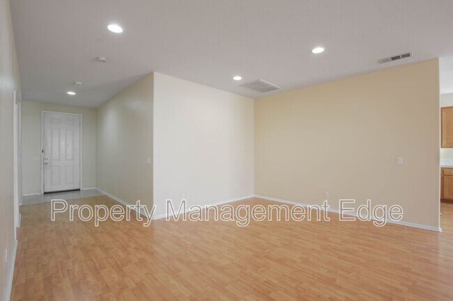 Building Photo - 1417 Veronica Tr