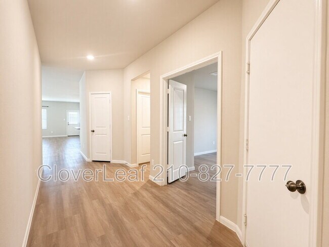 Building Photo - 7939 Dovers Den