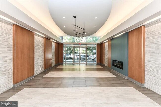 Building Photo - 350 G St SW