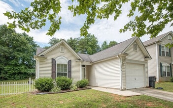 Building Photo - 2836 Oasis Ln