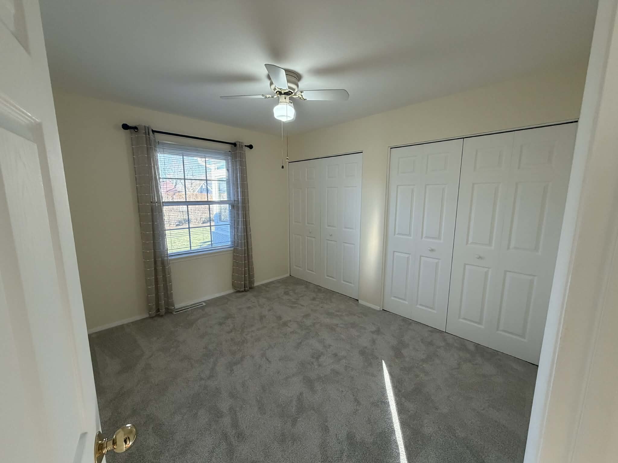 Building Photo - 1730 N Ridge Ave