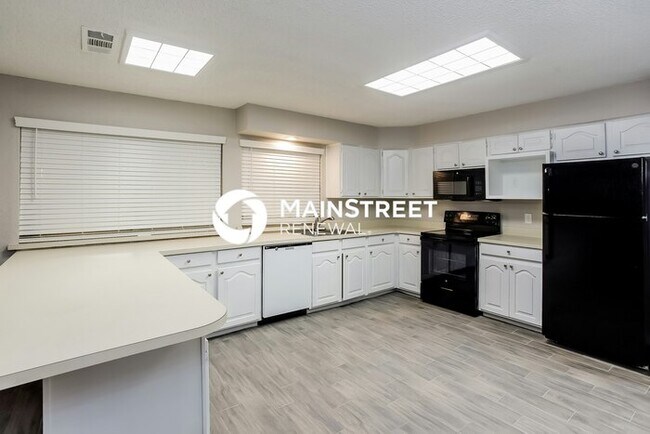 Building Photo - 3 Bedroom Pet-Friendly Home in MESQUITE, TX with Main Street Renewal