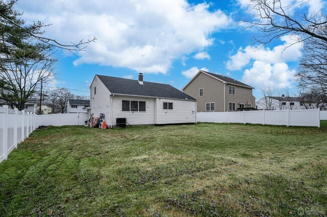 Building Photo - 186 Central Ave