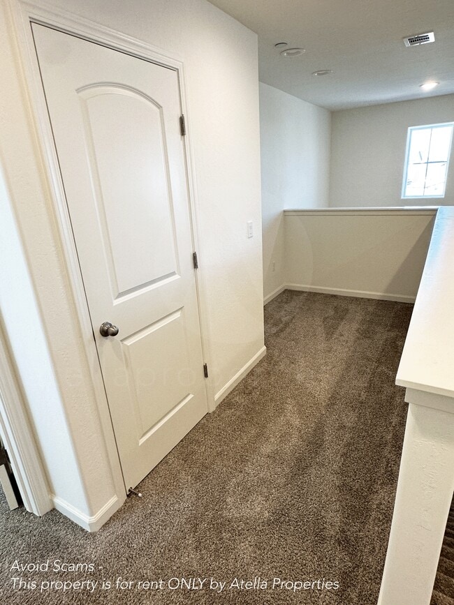 Building Photo - 1373 S Autumn Breeze Ct