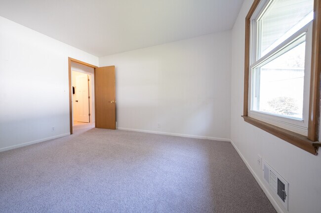 Building Photo - 4517 W 113th St