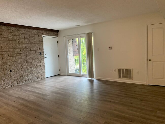 Building Photo - 1552 Helderberg Ave