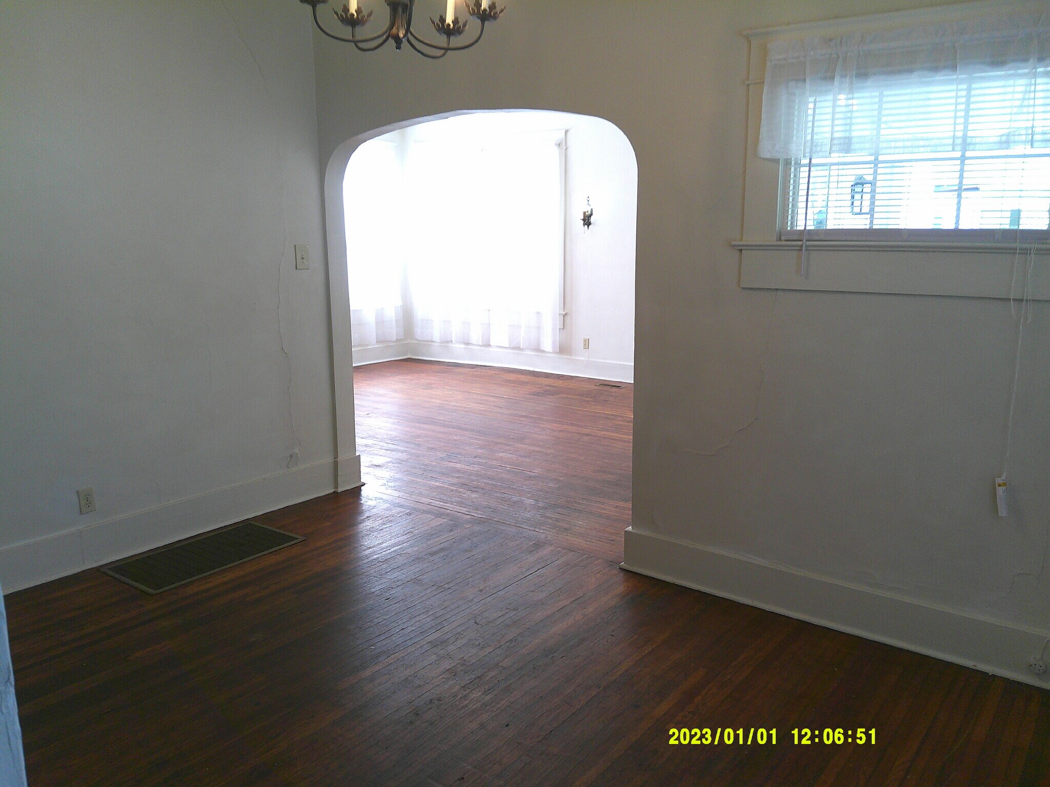Ding room into living room - 124 N F St