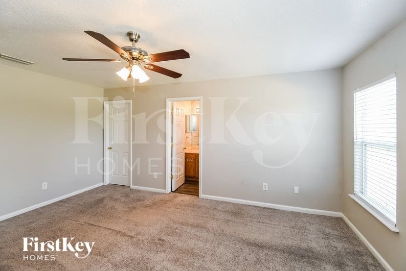 Building Photo - 2163 Fresco Dr