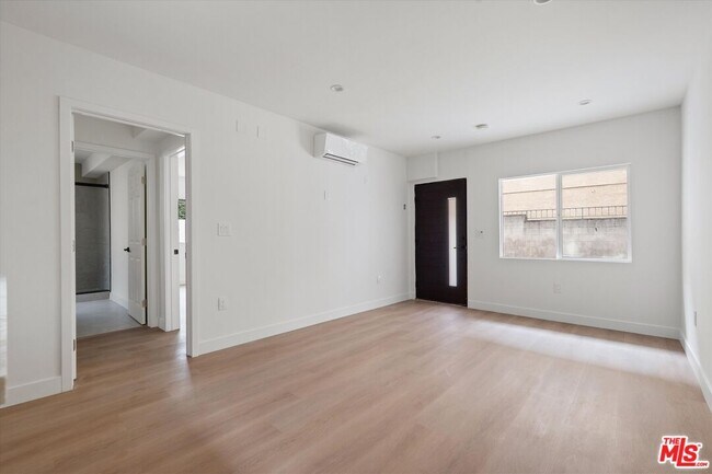 Building Photo - 3754 Veteran Ave