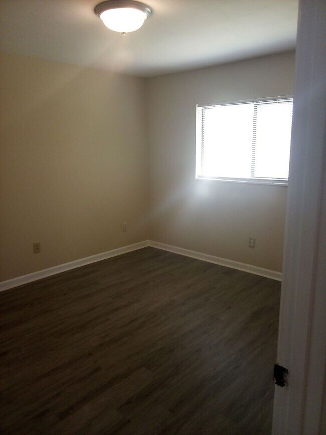 Building Photo - Tradewinds I Unit 1607