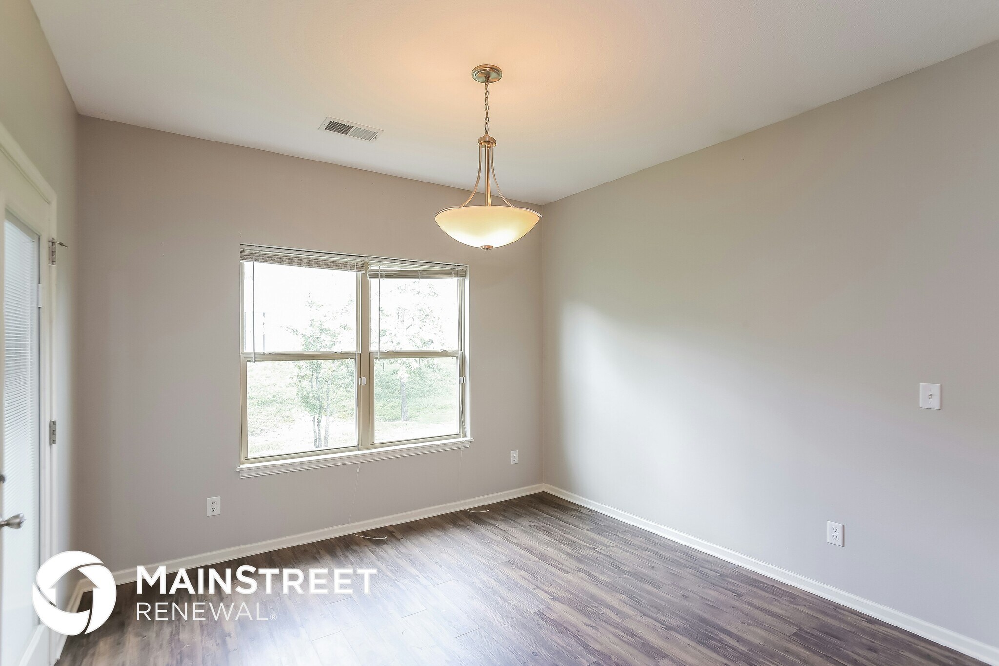 Building Photo - 1508 NE Jaclyn Dr