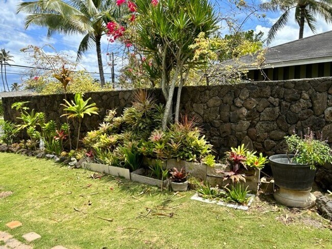 Building Photo - Single Family Home Kailua