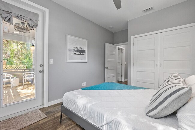 Building Photo - 52 Florida Ave