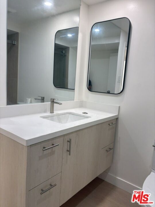 Building Photo - 4337 Marina City Dr