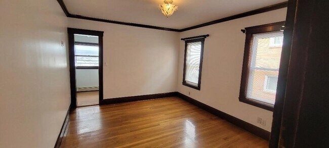 Building Photo - 4765 Washington St