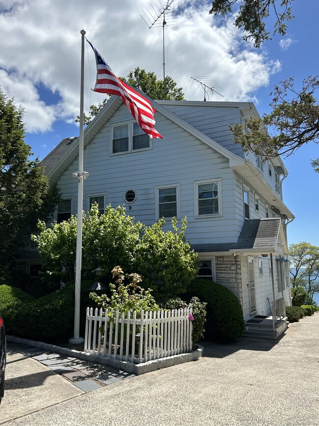 Building Photo - 481 Ocean Ave