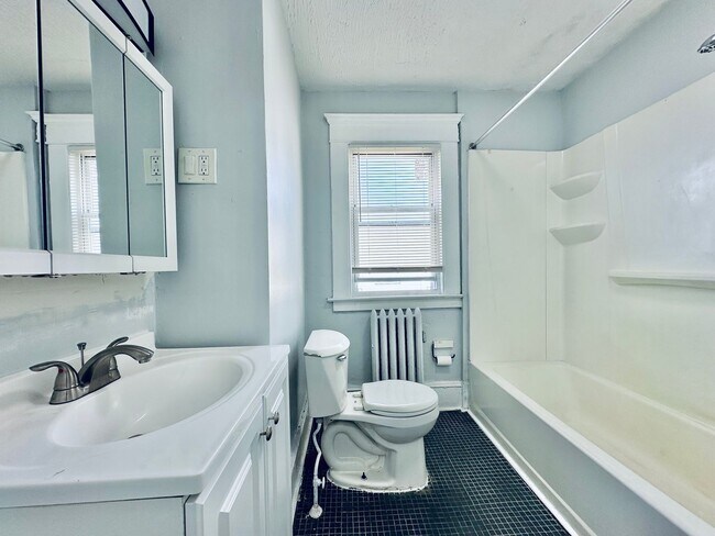 Building Photo - 62-64 Sheldon Terrace