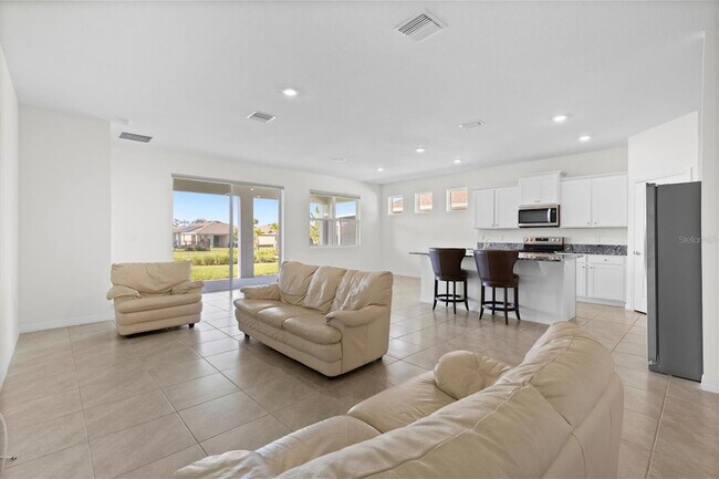 Building Photo - 8022 Penrose Pl