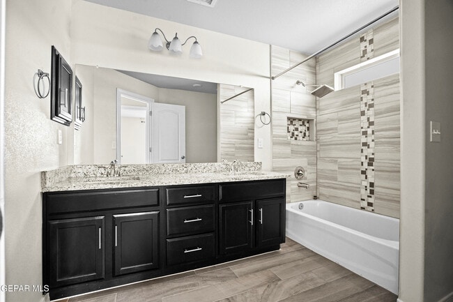 Building Photo - 12265 Desert Pine Ave