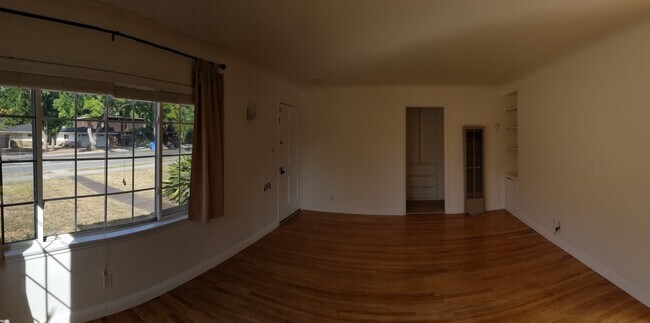 Building Photo - 246 Chorro St