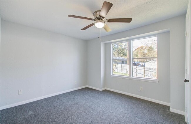 Building Photo - 13419 Commander Cir