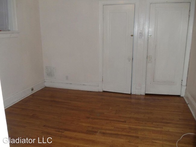 Building Photo - 4019 Hydraulic Ave