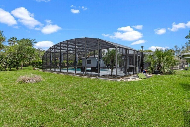 Building Photo - 2622 Hibiscus Ct