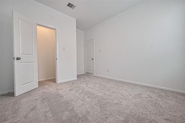Building Photo - 6822 Harvest Wheat Ln