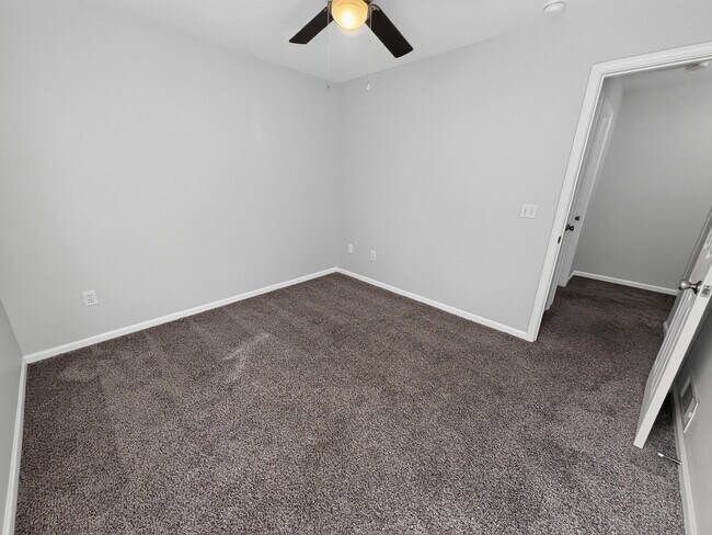 Building Photo - 5318 Godas Cir