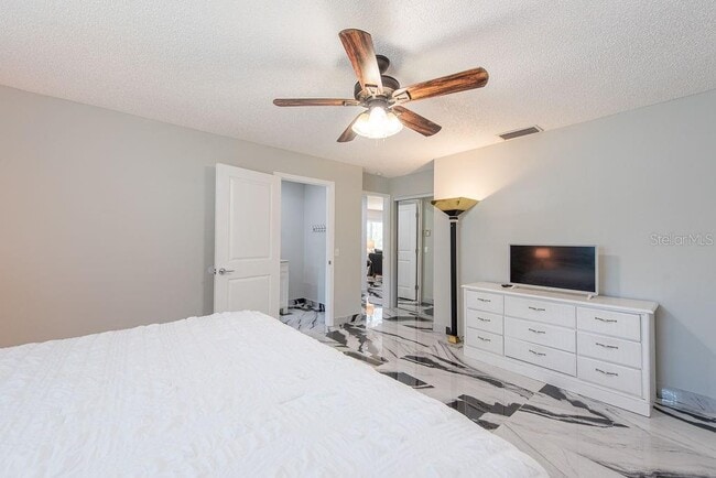 Building Photo - 6819 11th Ave NW