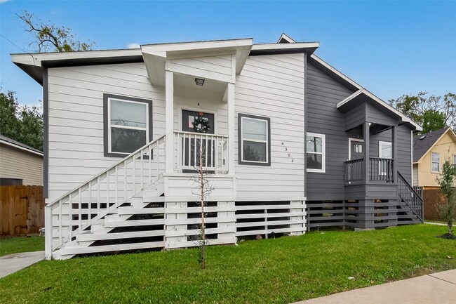 Building Photo - 4302 Hirsch Rd