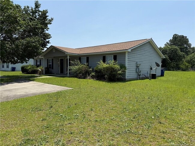 Building Photo - 203 Centipede Ln