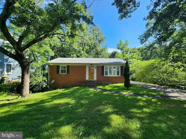 Primary Photo - 13805 Fulmer Dr
