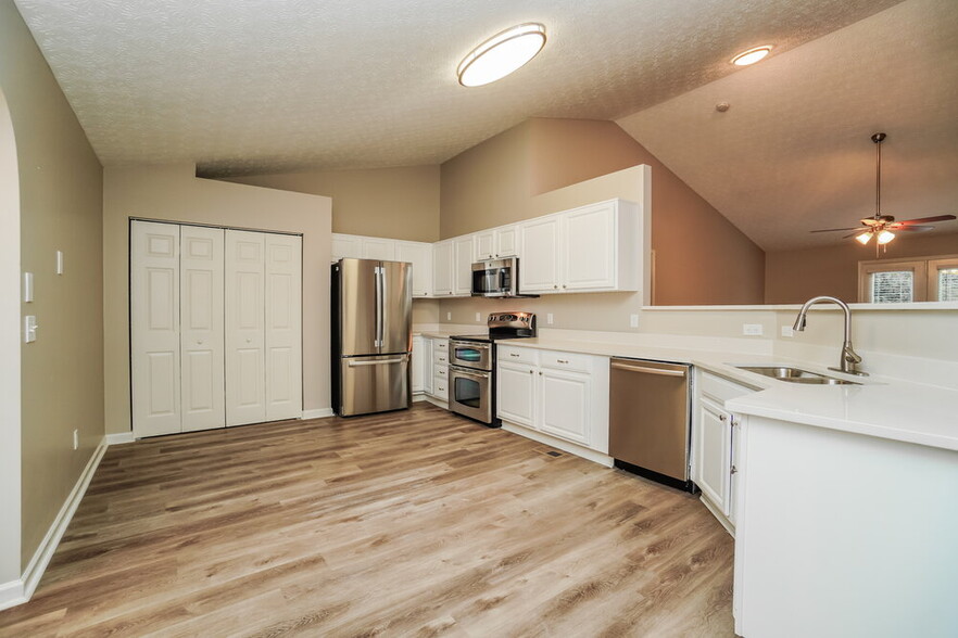 Building Photo - 1091 Drayson Dr