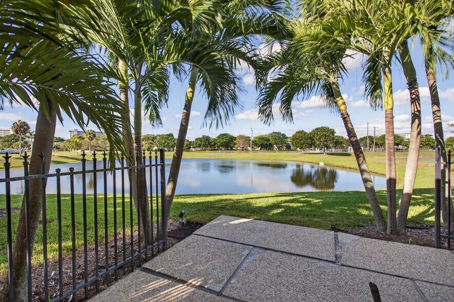 Building Photo - 3170 Estates Dr