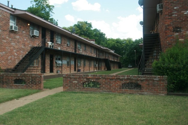 Building Photo - Mclemore Apartments