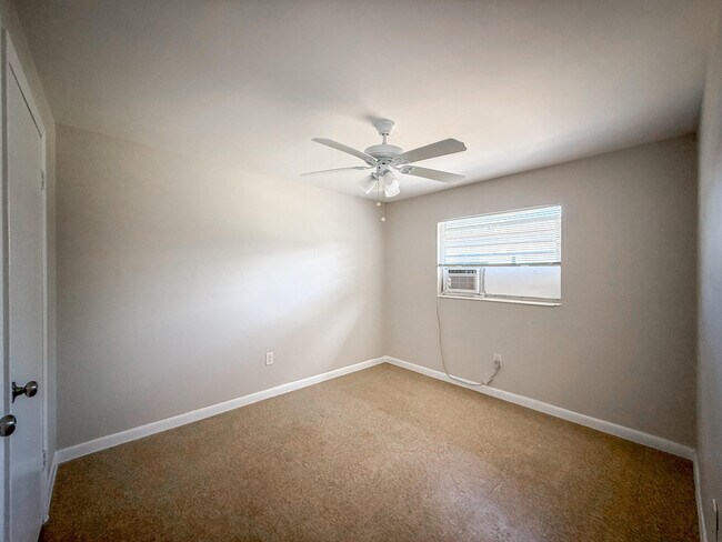 Building Photo - 3455 Hi St